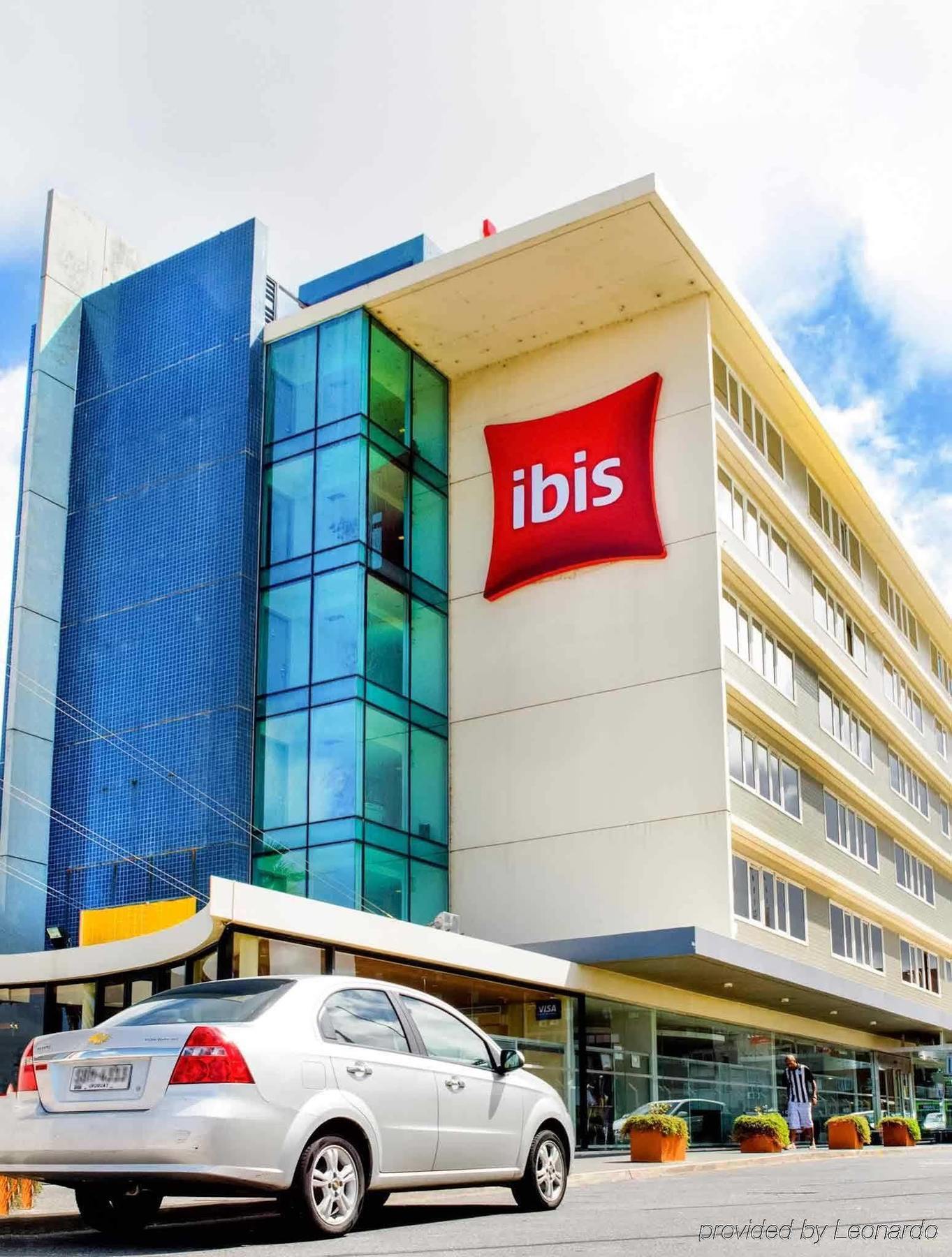 Ibis Montevideo Rambla Hotel Exterior photo